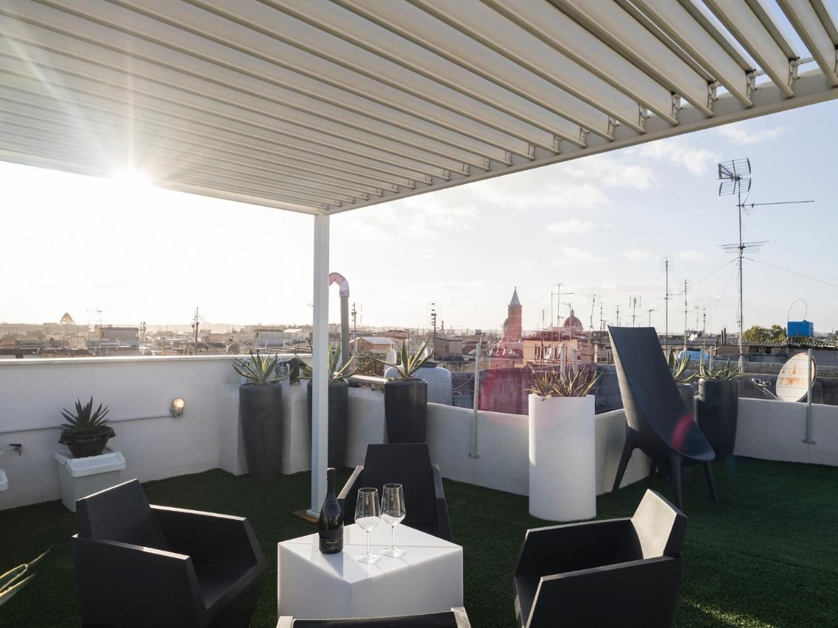 Amazing View Of Free Wi-fi & Netflix Roma